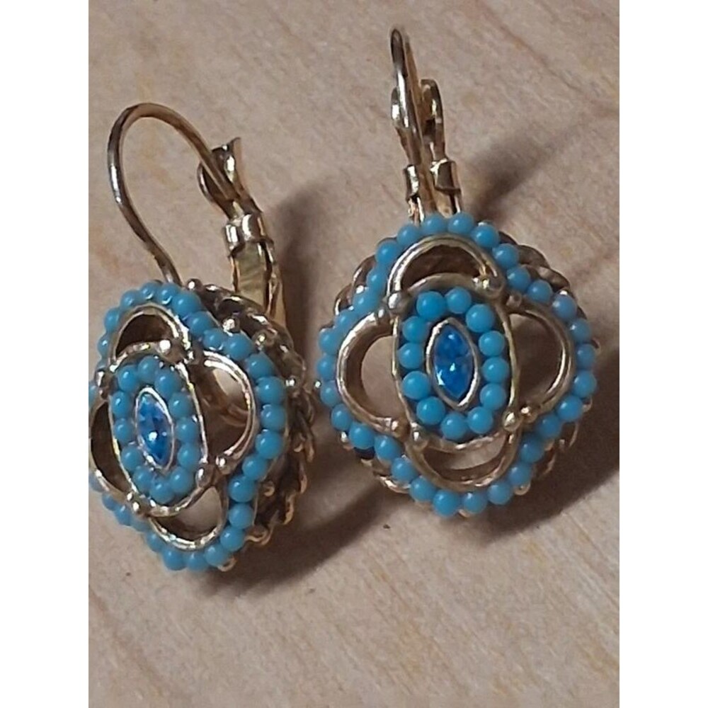Joan Rivers  Turquoise Leverback Earrings excellent condition..